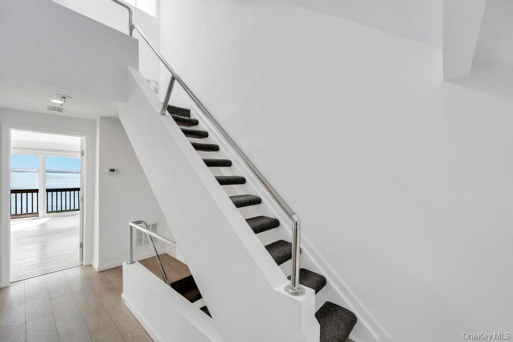 7 Waters Edge # 7, Shirley, NY 11967