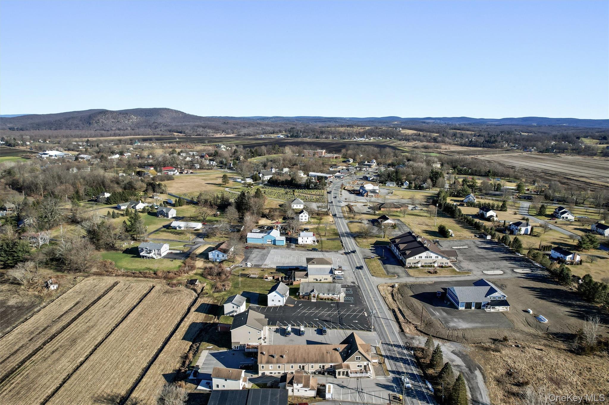 692 County 1 Route, Pine Island, NY 10969