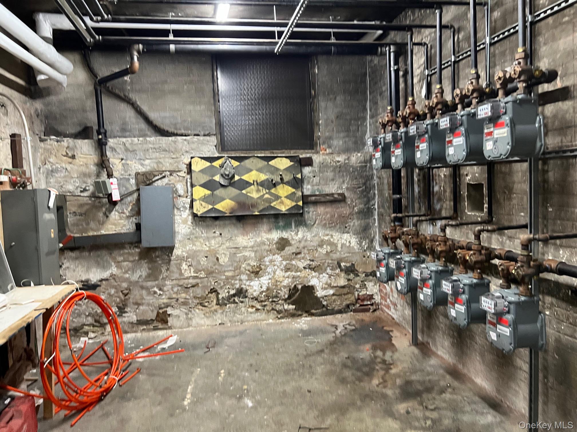 2328 University Avenue, Bronx, NY 10468