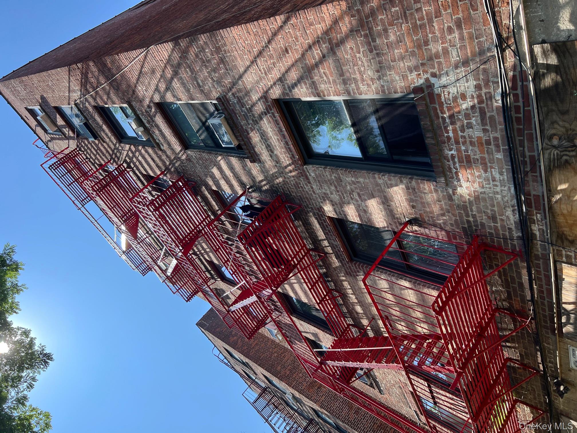 2328 University Avenue, Bronx, NY 10468