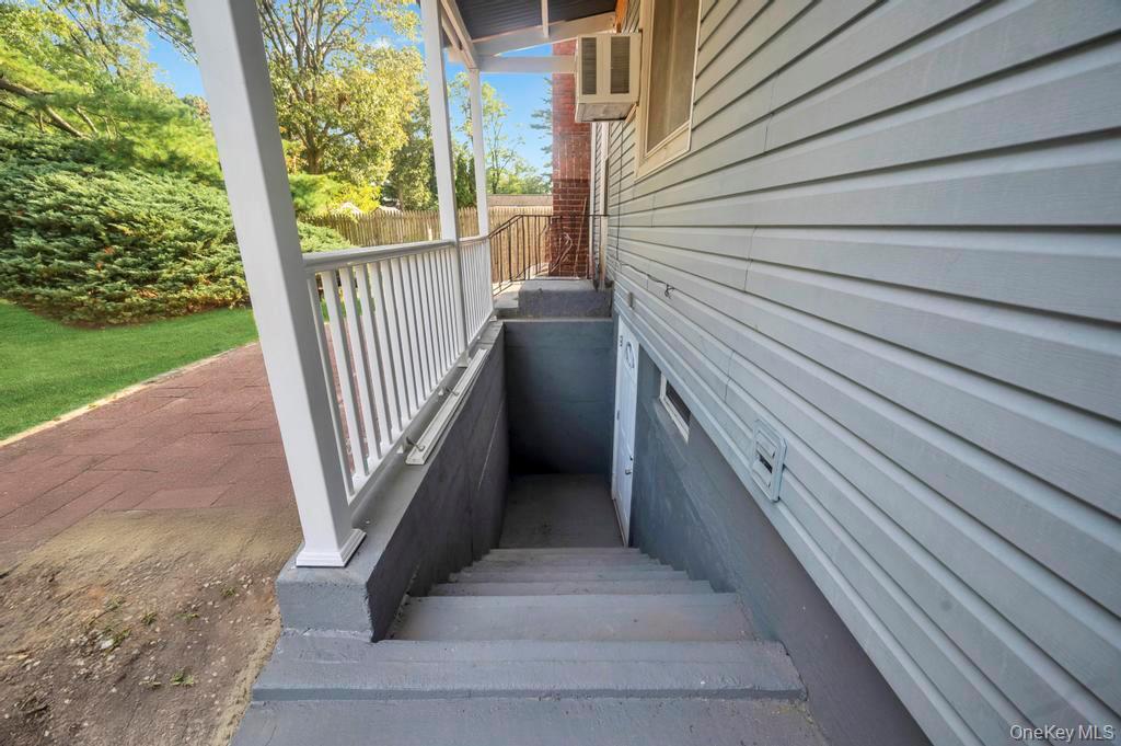 815 Udall Road, West Islip, NY 11795