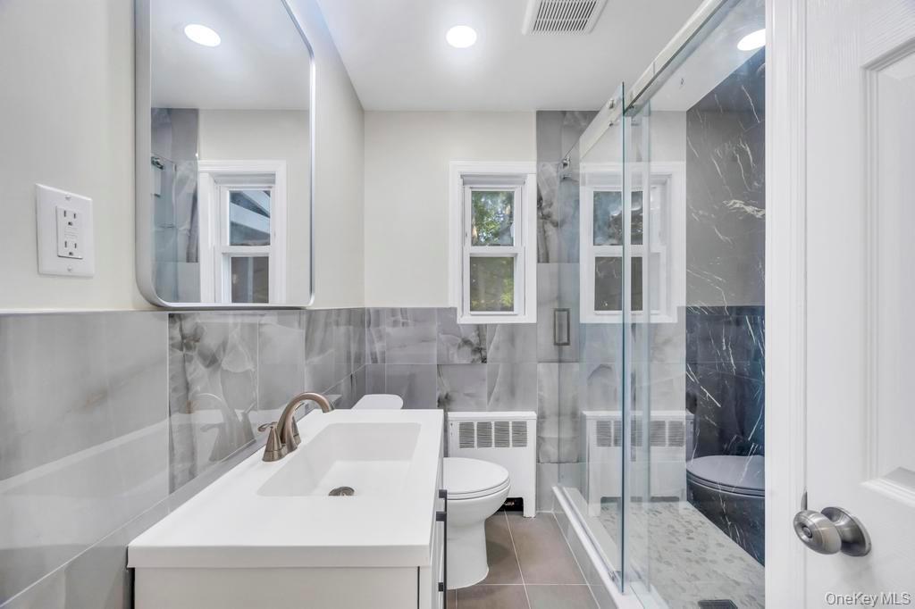 815 Udall Road, West Islip, NY 11795