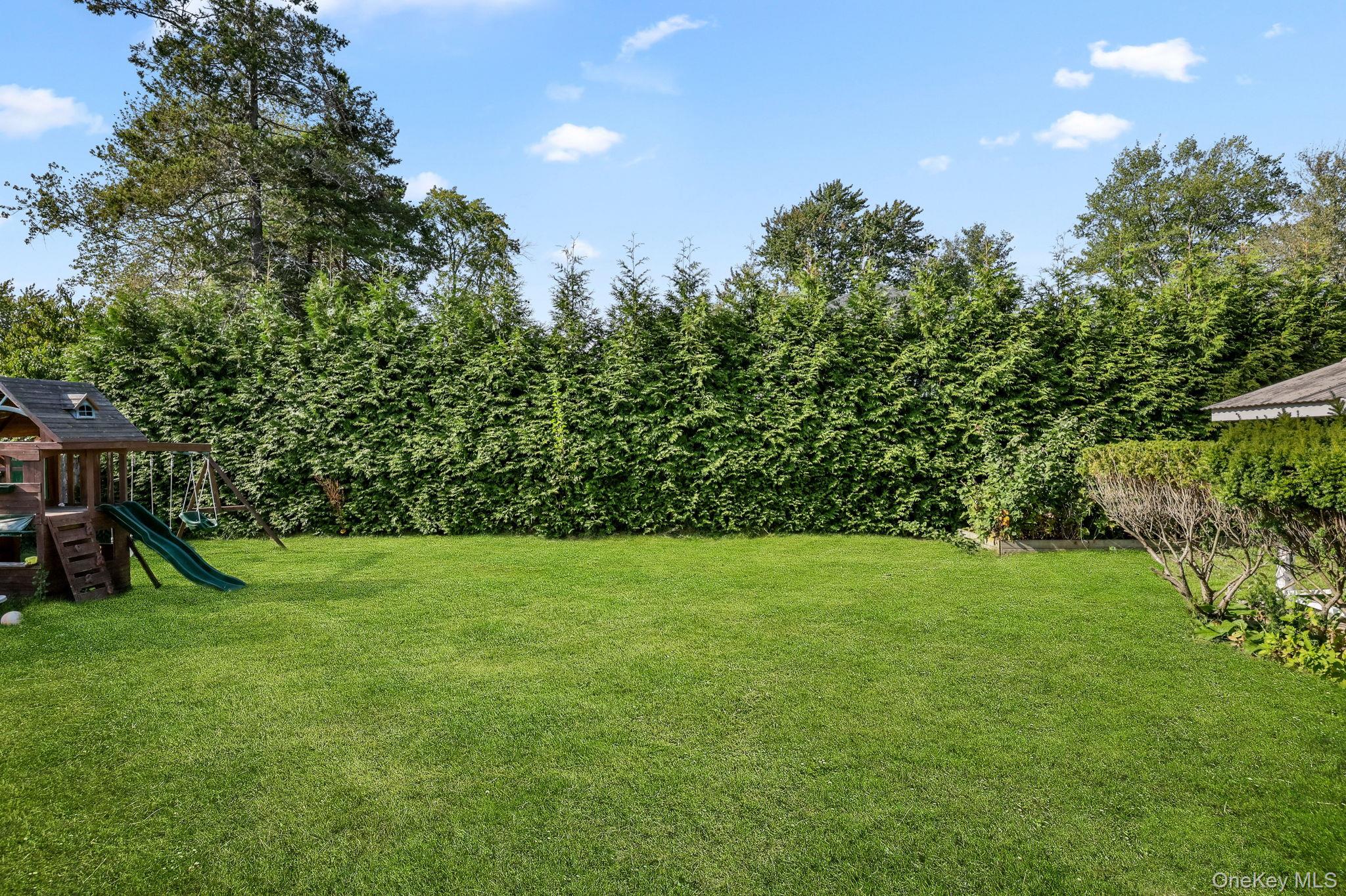 24 Tintern Lane, Scarsdale, NY 10583