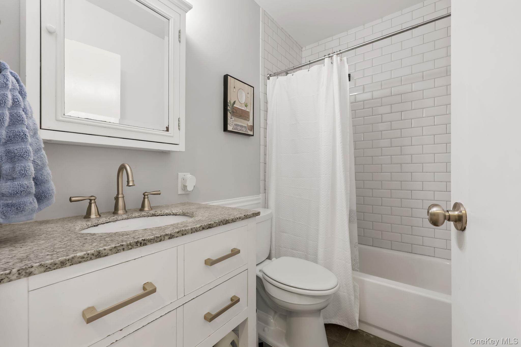 24 Tintern Lane, Scarsdale, NY 10583