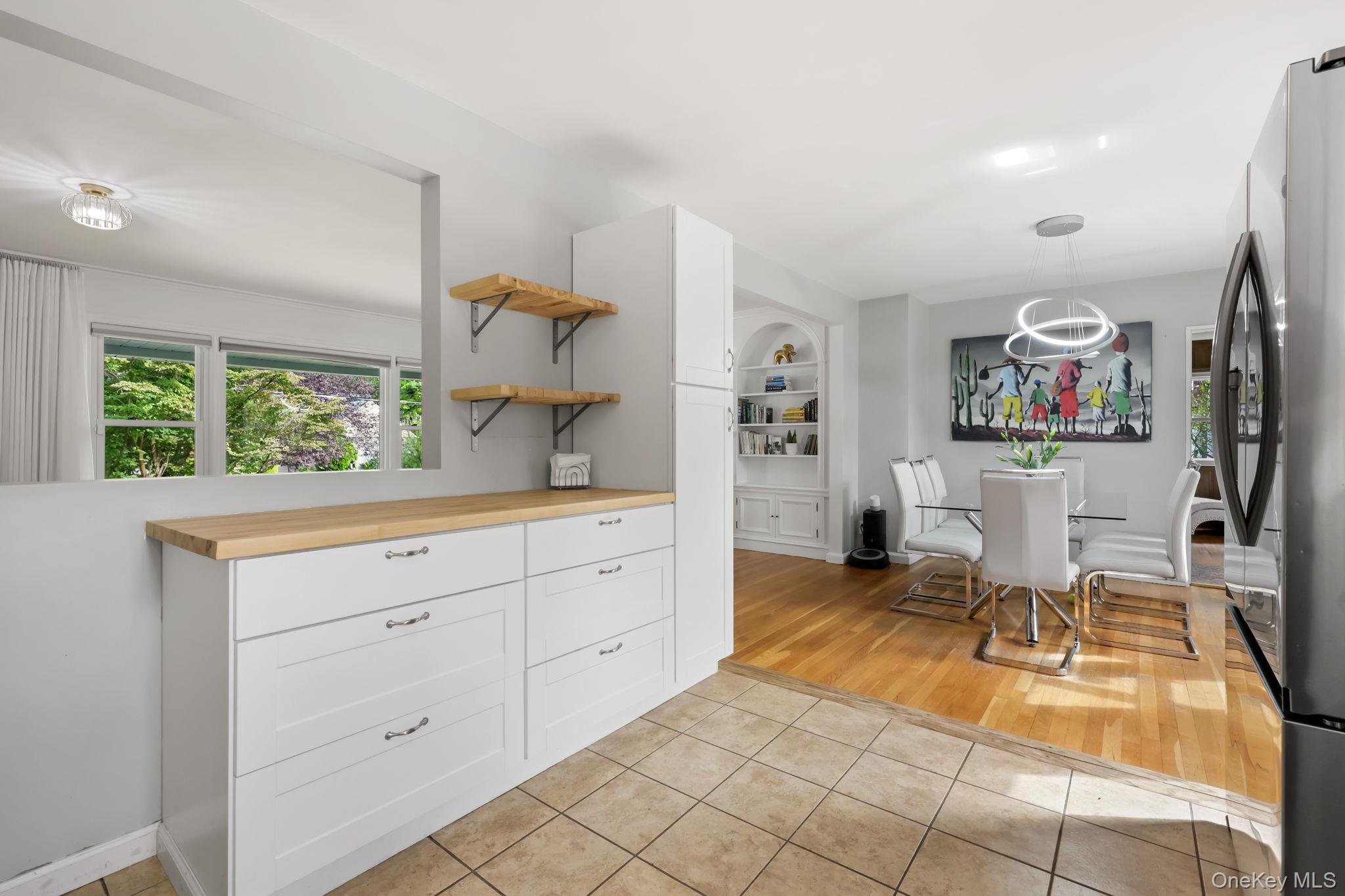 24 Tintern Lane, Scarsdale, NY 10583