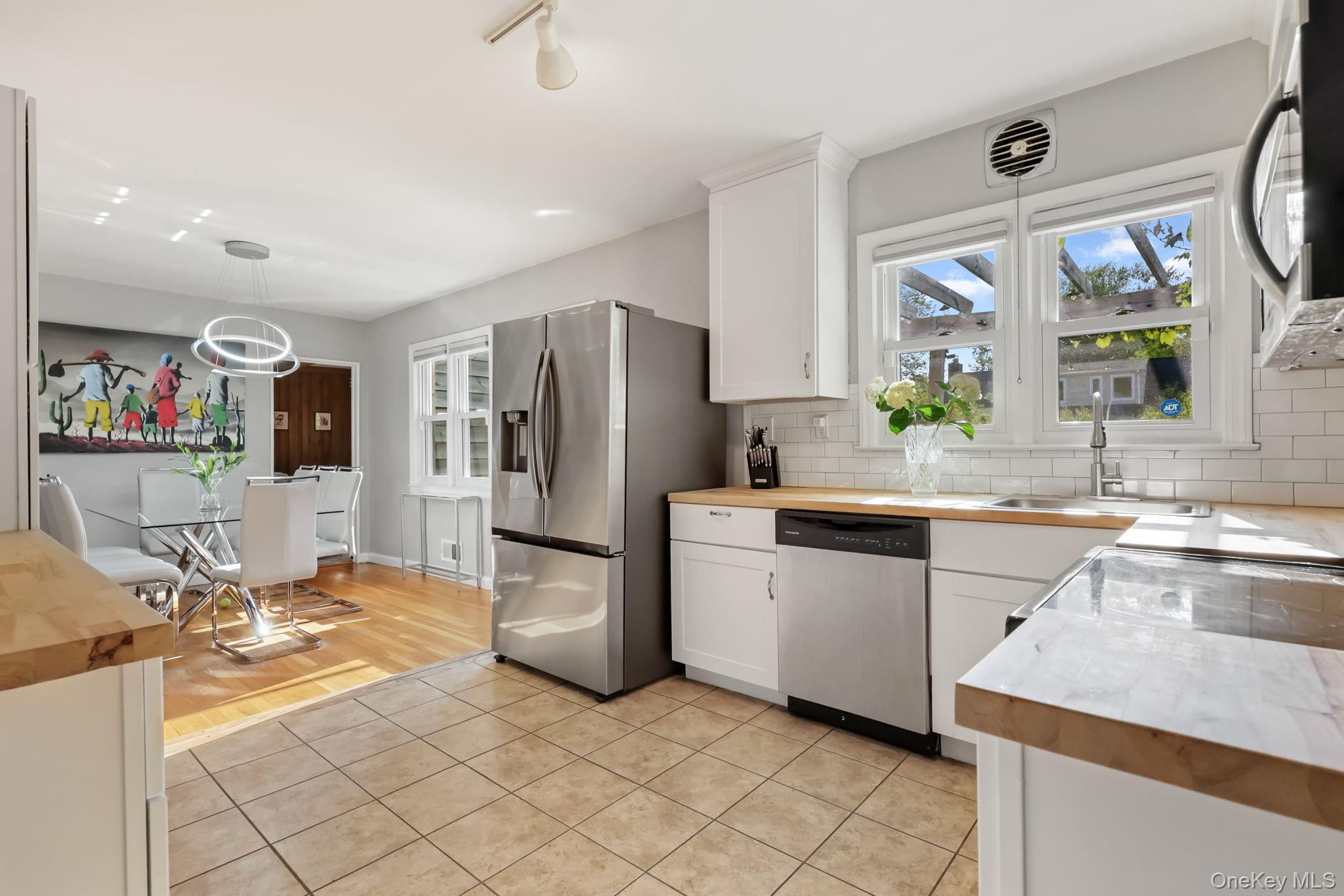 24 Tintern Lane, Scarsdale, NY 10583