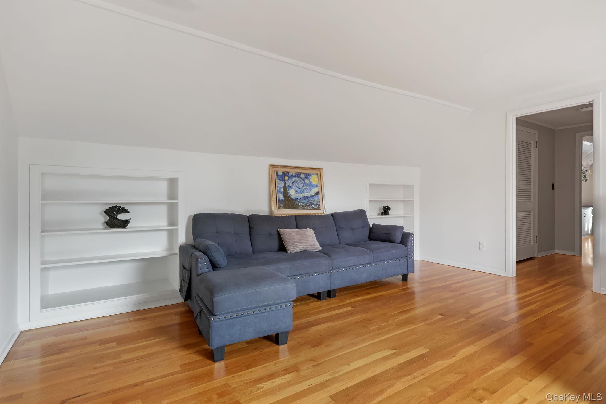 24 Tintern Lane, Scarsdale, NY 10583