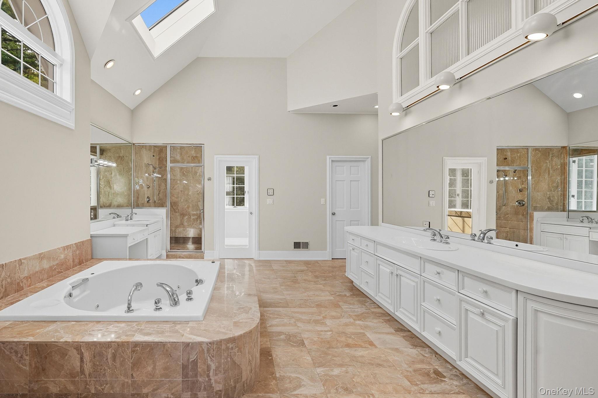 10 Cooper Road, Scarsdale, NY 10583