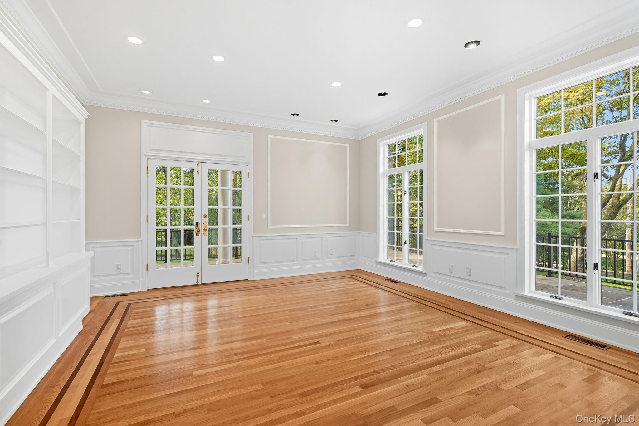 10 Cooper Road, Scarsdale, NY 10583