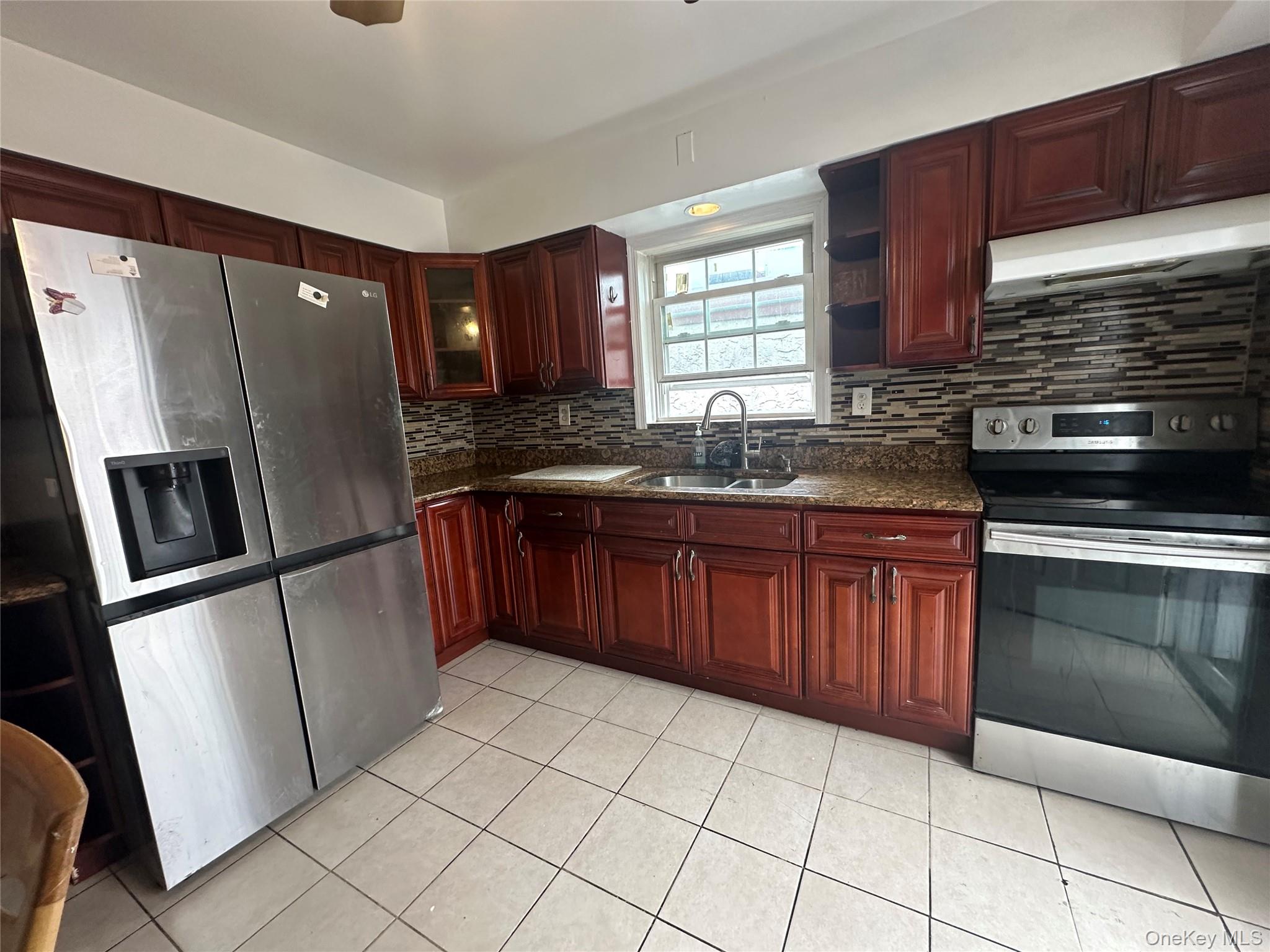 542 EAST MEADOW AVE, East Meadow, NY 11554