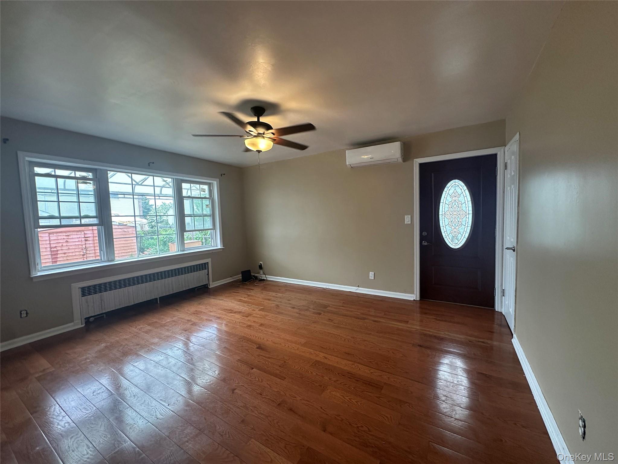 542 EAST MEADOW AVE, East Meadow, NY 11554