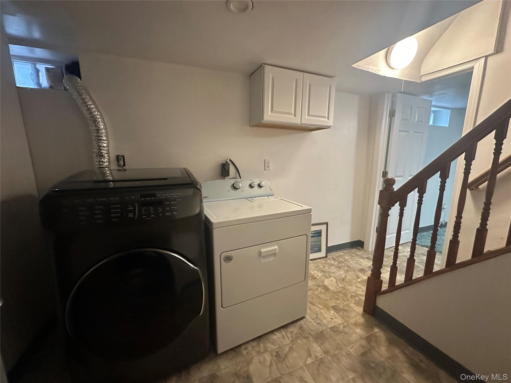 542 EAST MEADOW AVE, East Meadow, NY 11554