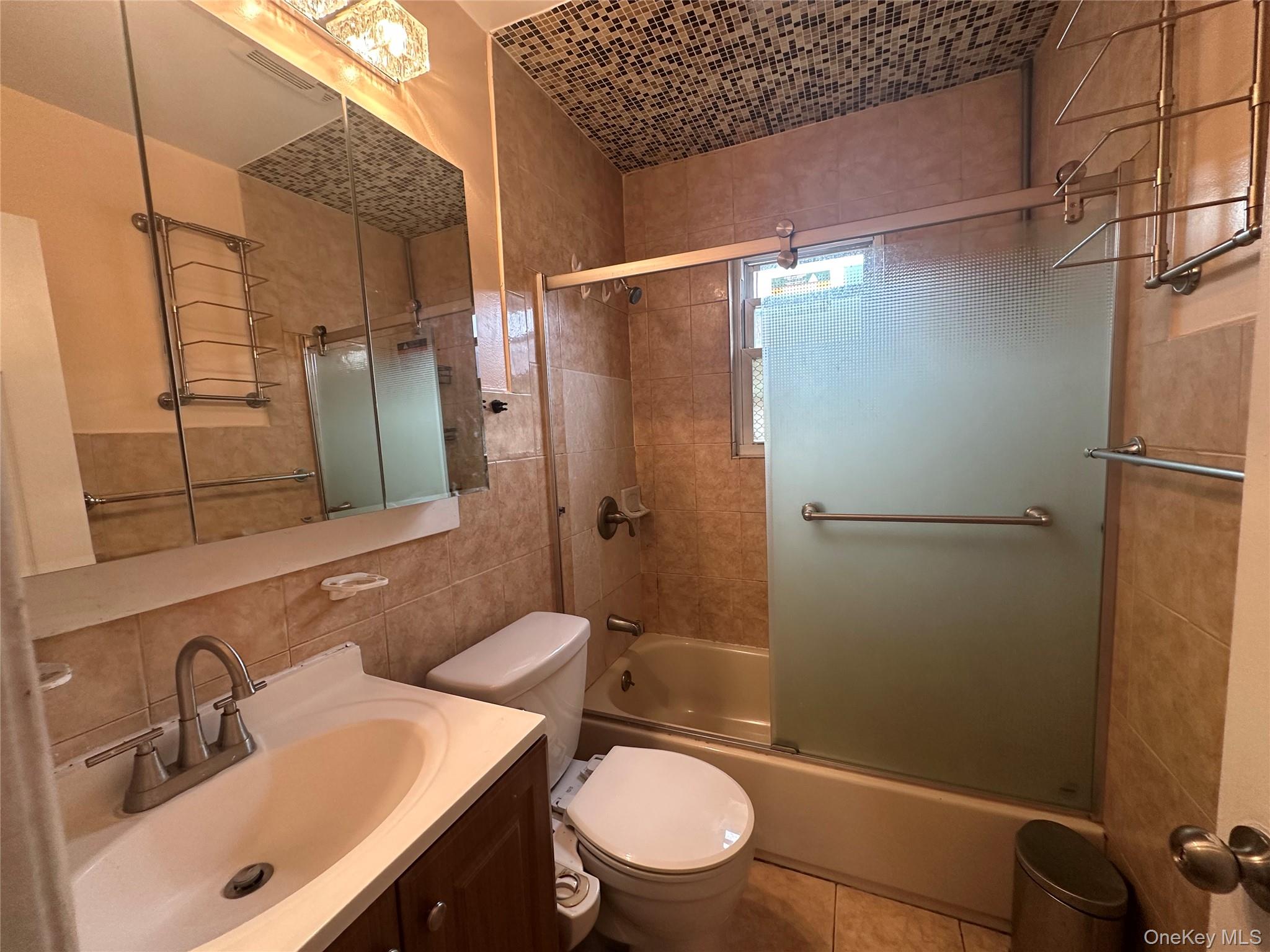 542 EAST MEADOW AVE, East Meadow, NY 11554