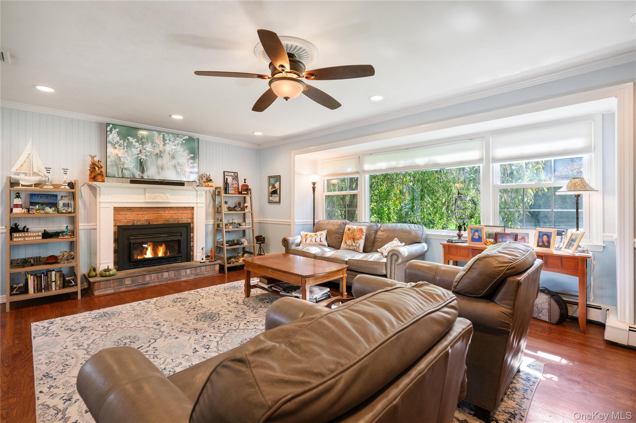 49 Rolling rd, Miller Place, NY 11764