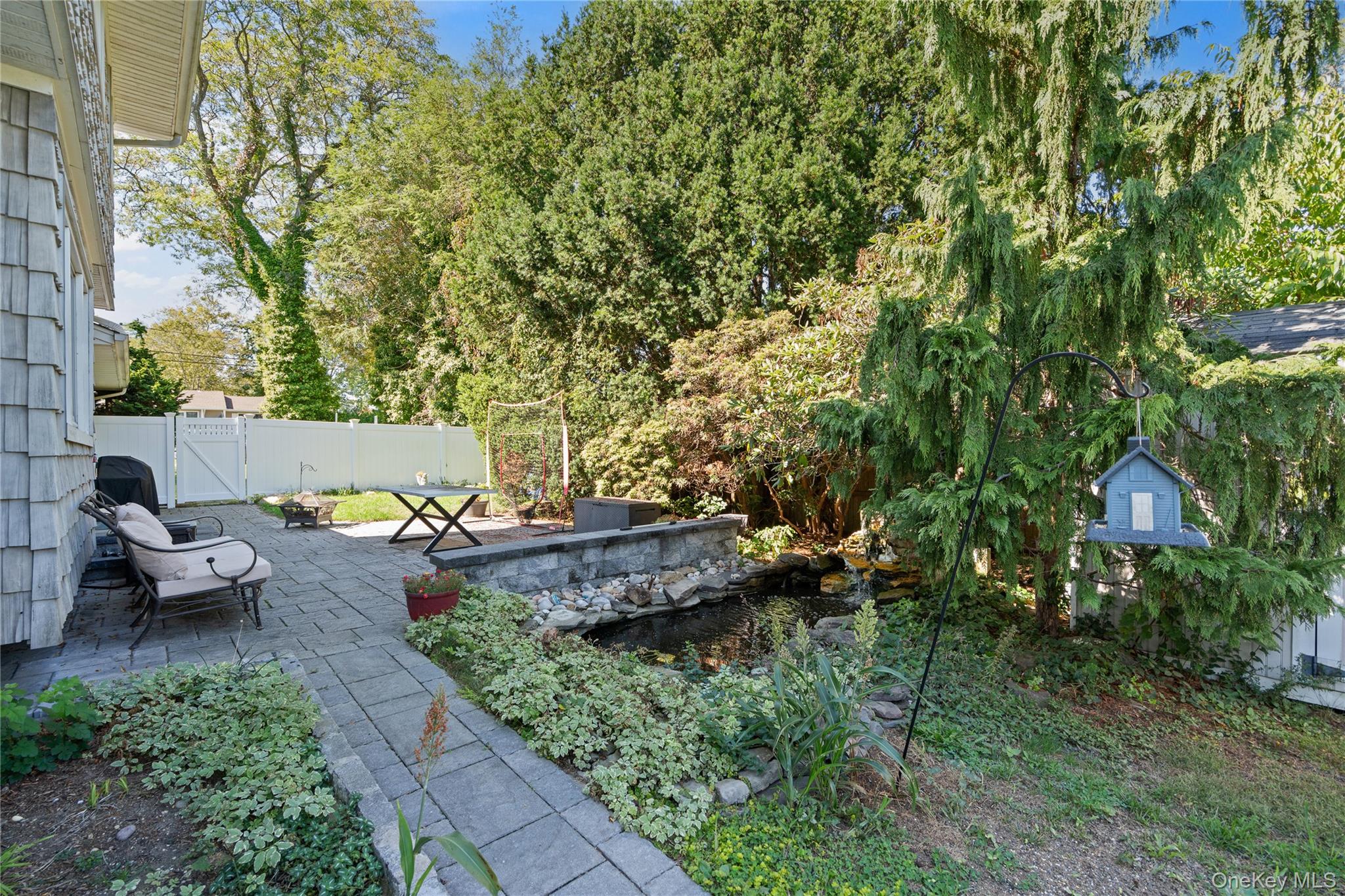 49 Rolling rd, Miller Place, NY 11764