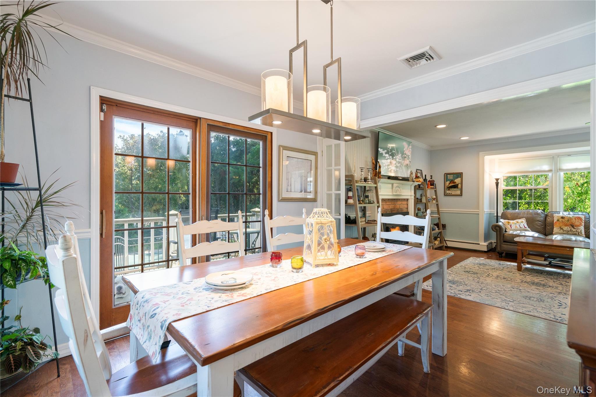 49 Rolling rd, Miller Place, NY 11764