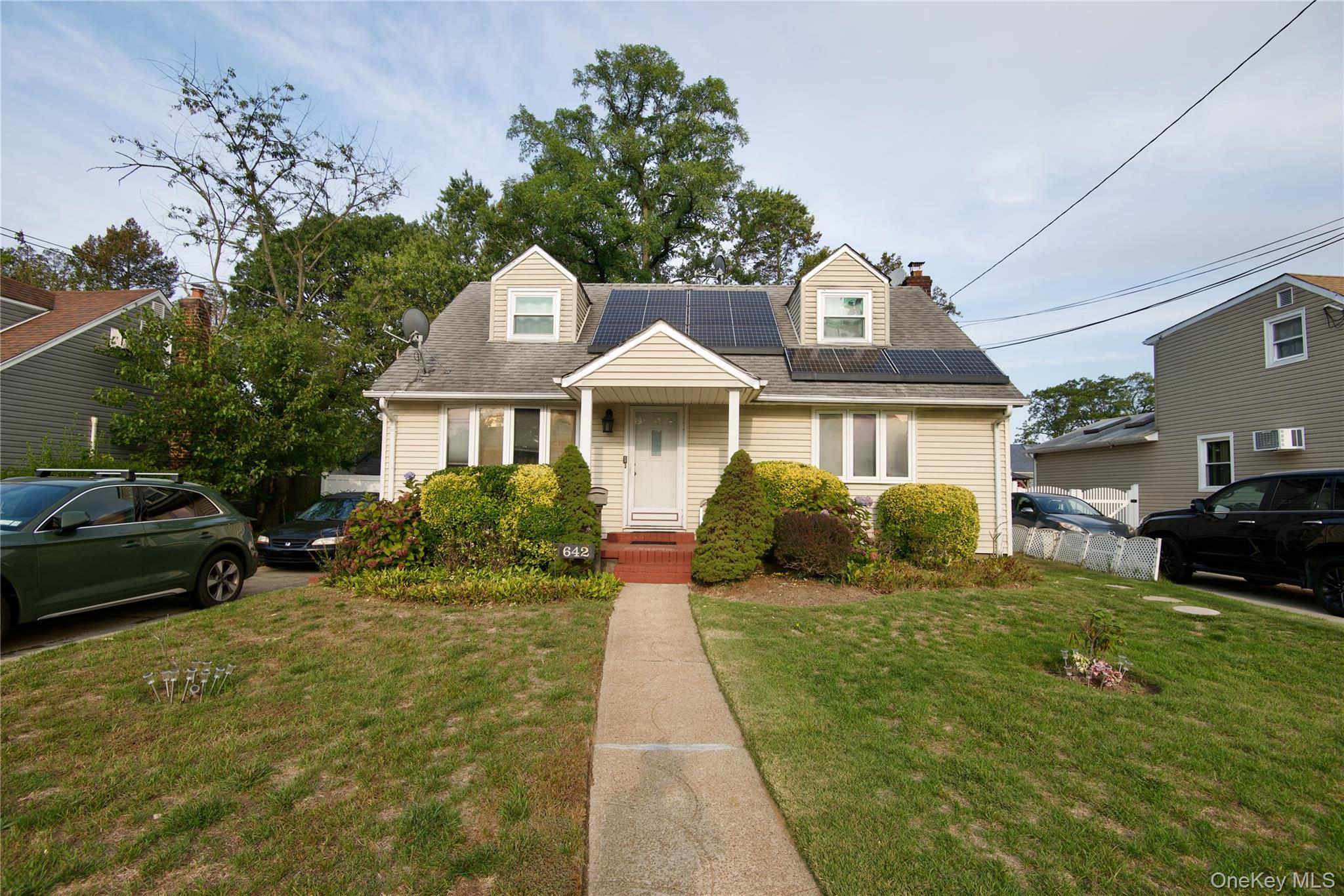 642 Dorothea Lane, Elmont, NY 11003