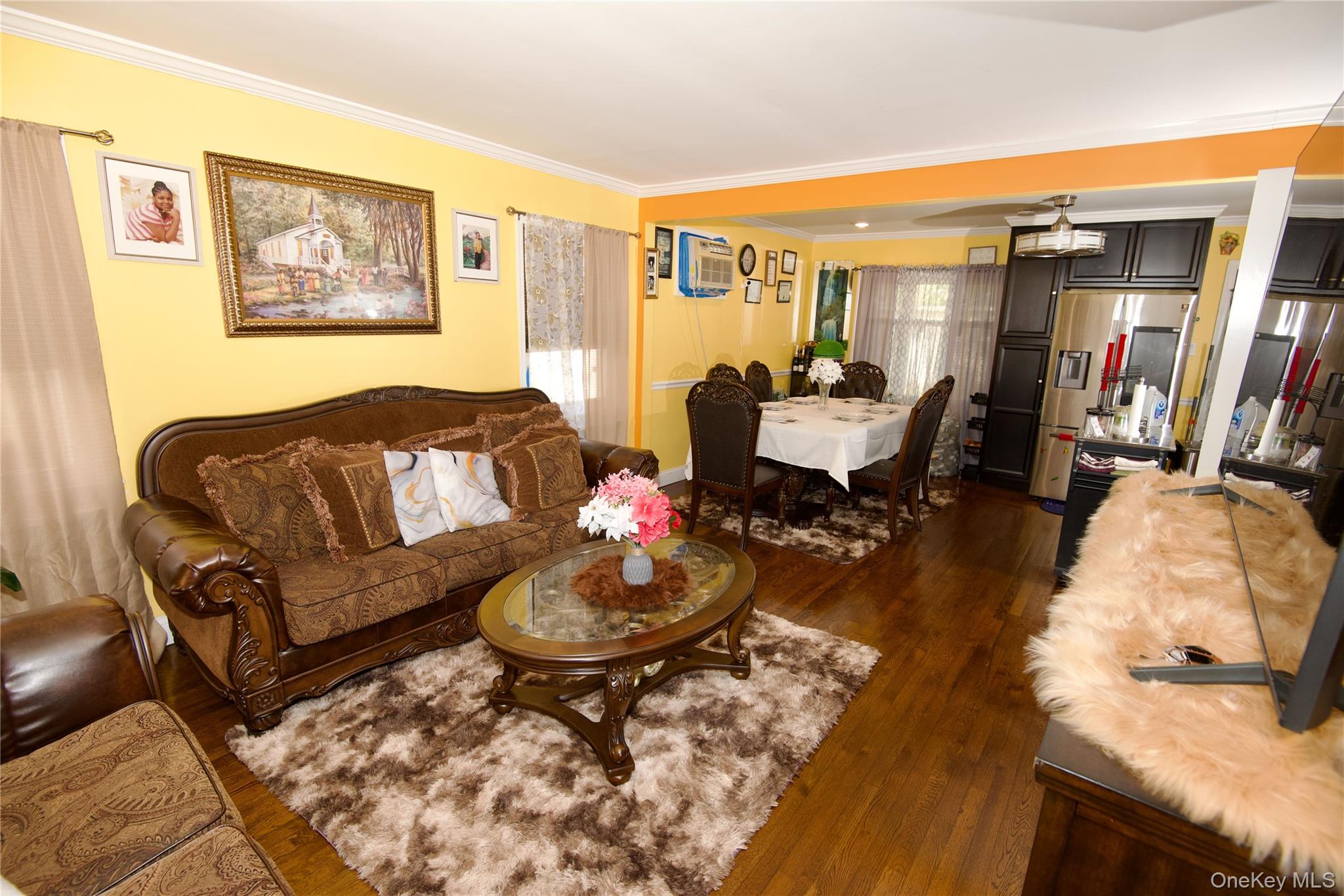 642 Dorothea Lane, Elmont, NY 11003