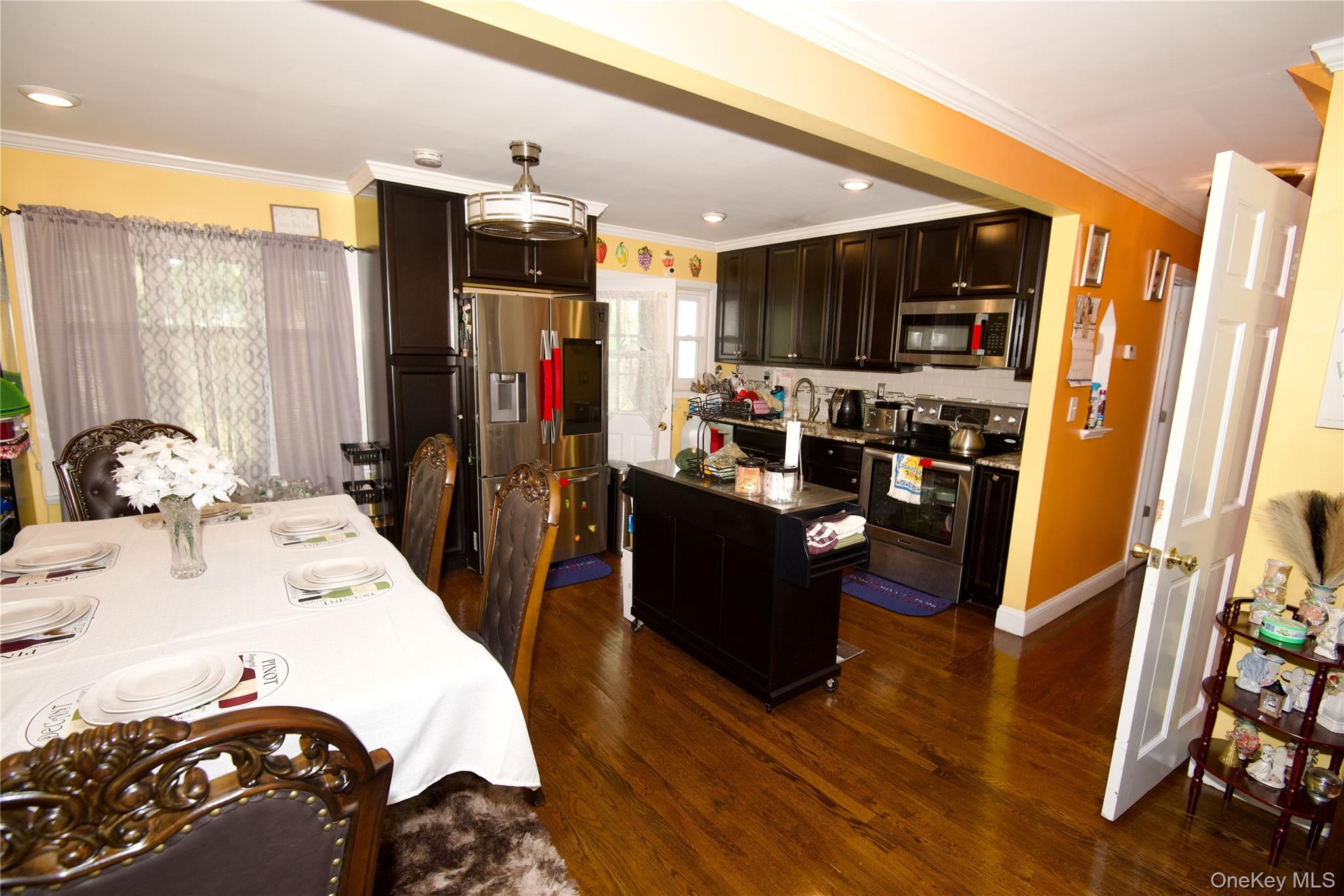 642 Dorothea Lane, Elmont, NY 11003