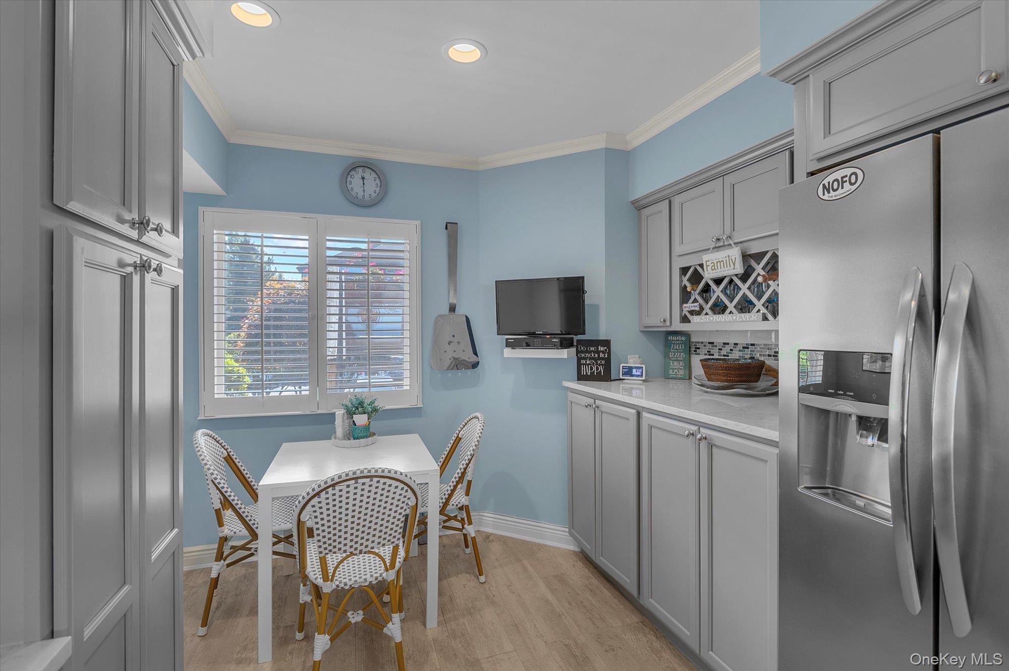 517 Fox Hill Drive, Baiting Hollow, NY 11933