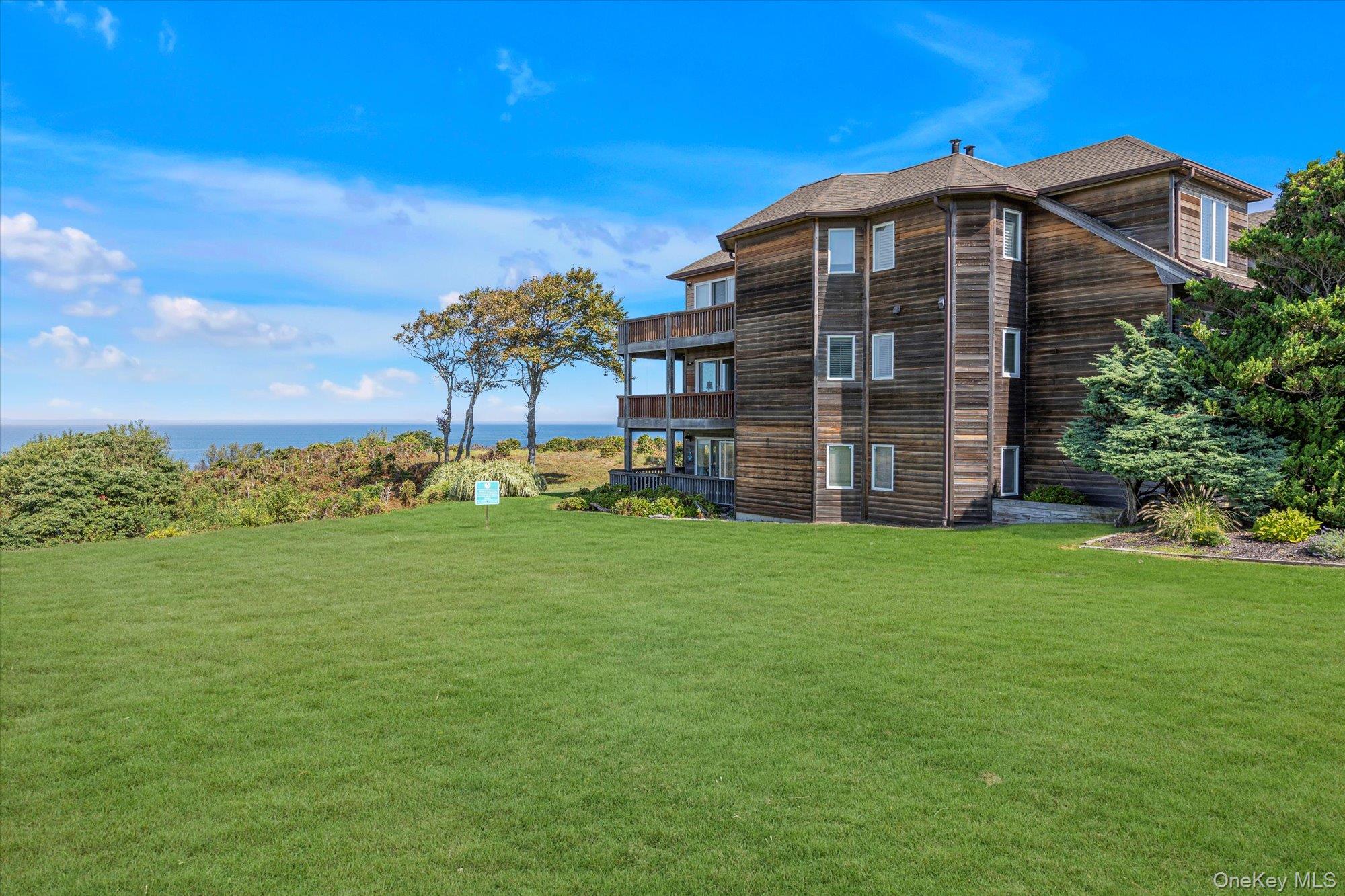 517 Fox Hill Drive, Baiting Hollow, NY 11933