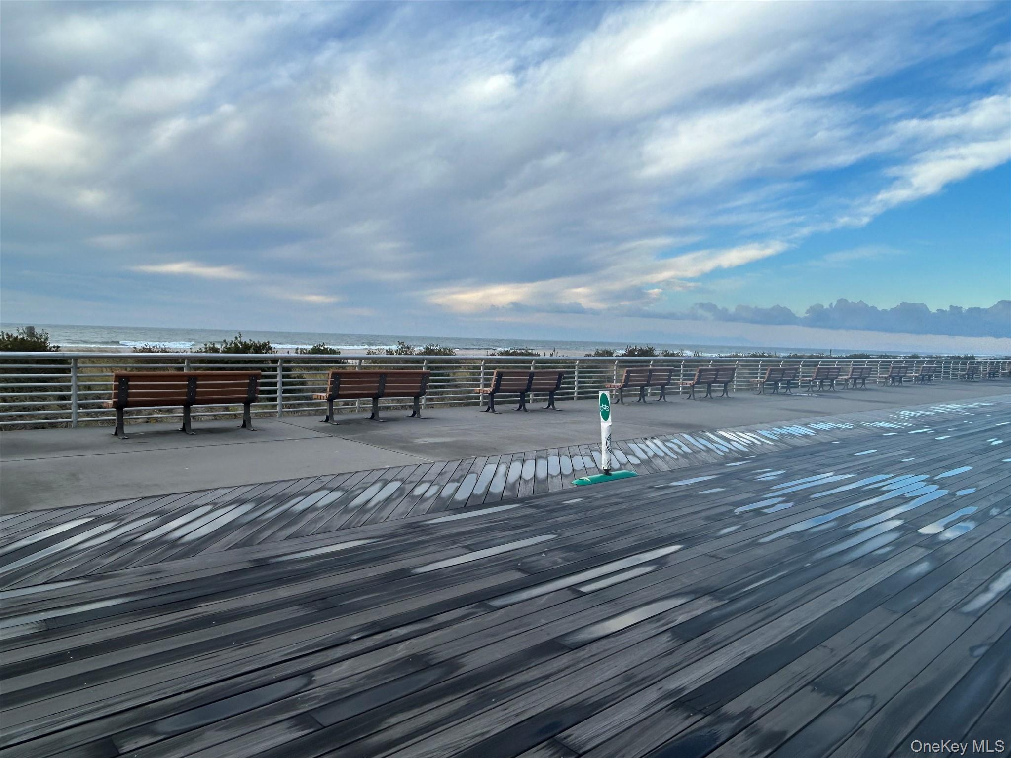 1 E Broadway # 2B, Long Beach, NY 11561