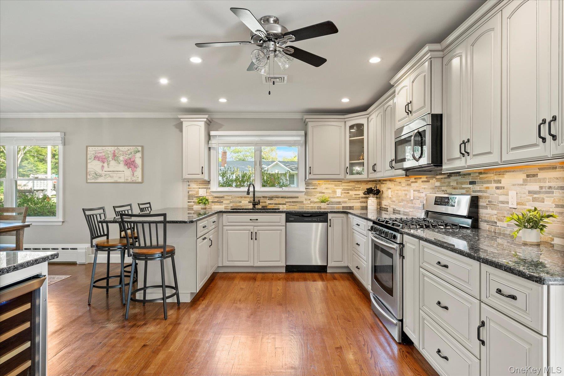 80 Clearview Avenue W, Southold, NY 11971