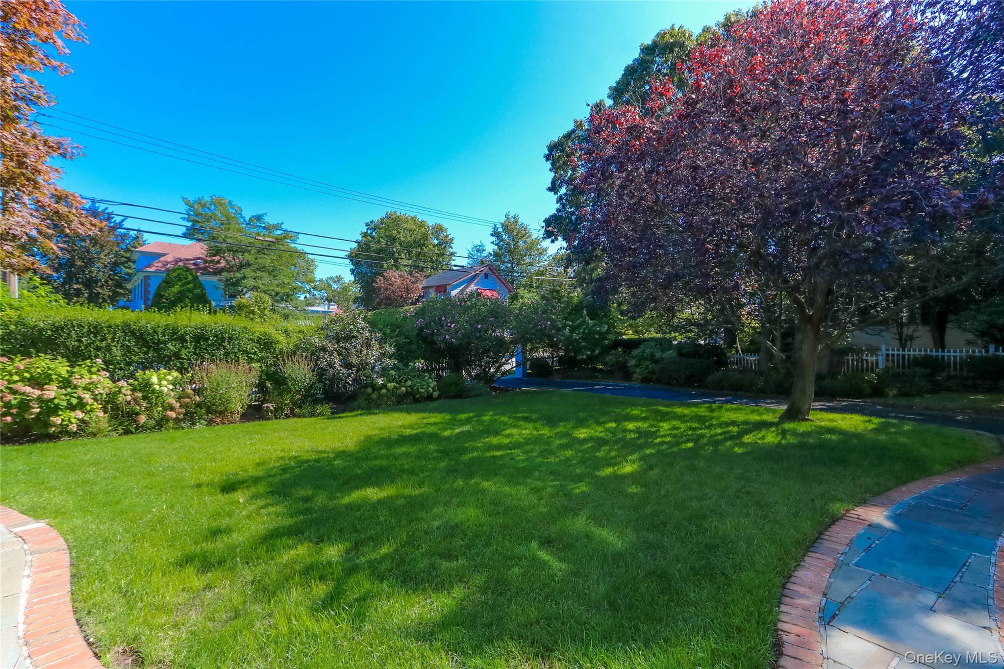 169 Hempstead Avenue, Rockville Centre, NY 11570