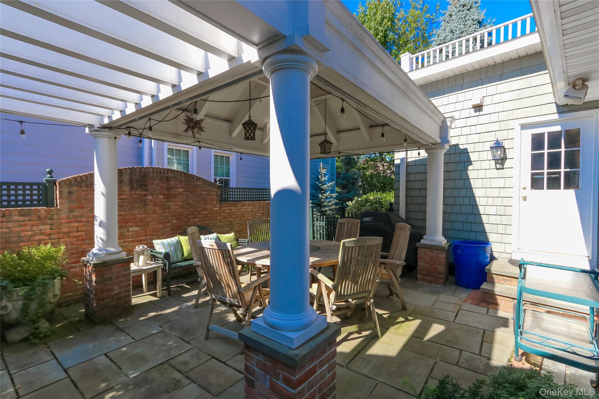 169 Hempstead Avenue, Rockville Centre, NY 11570