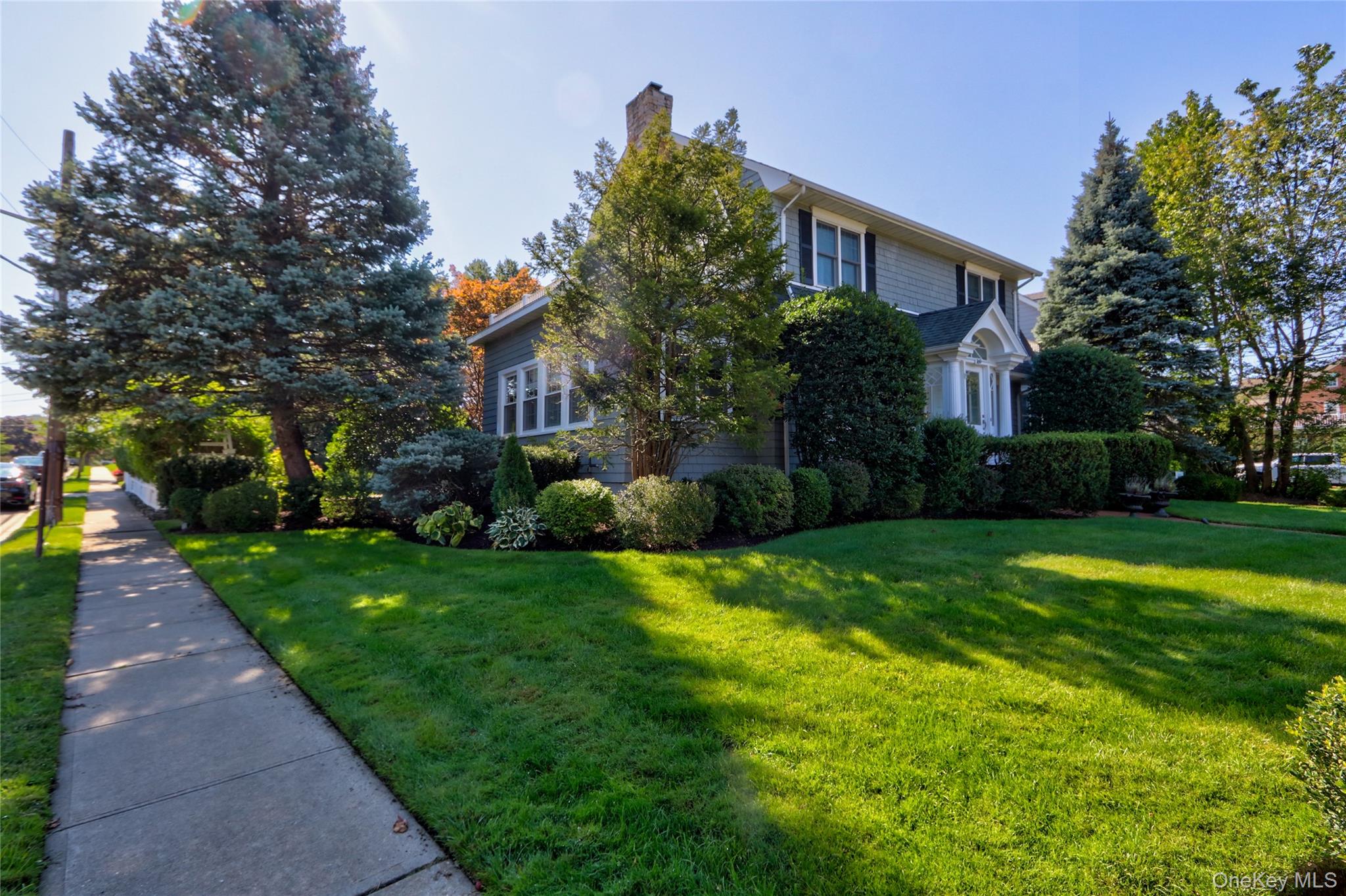 169 Hempstead Avenue, Rockville Centre, NY 11570