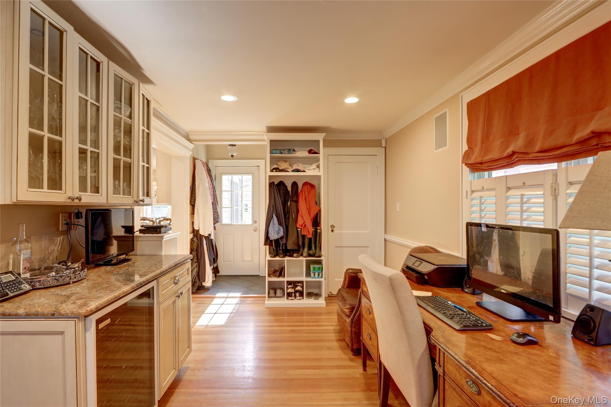 169 Hempstead Avenue, Rockville Centre, NY 11570