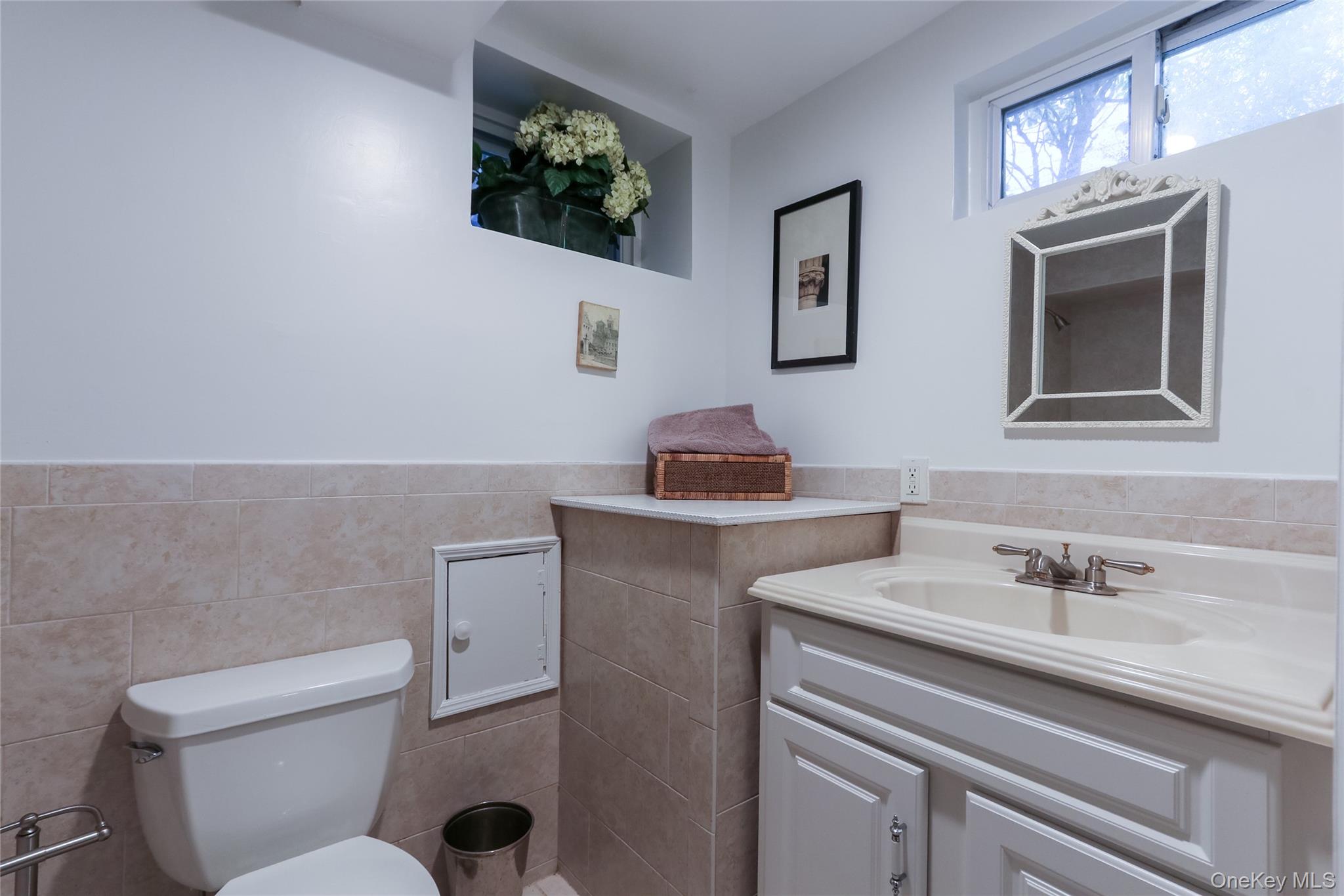 169 Hempstead Avenue, Rockville Centre, NY 11570