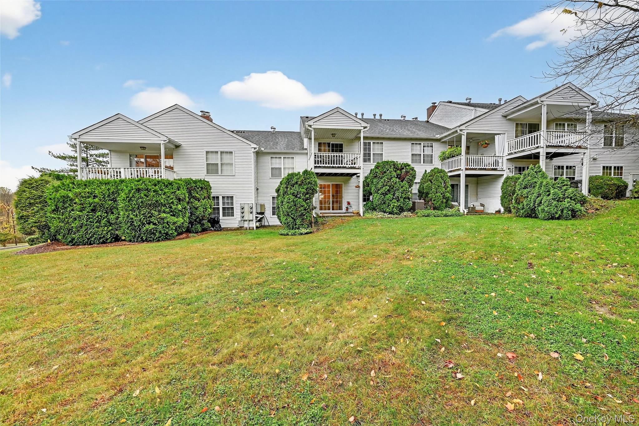 63 The Knolls, Warwick, NY 10990