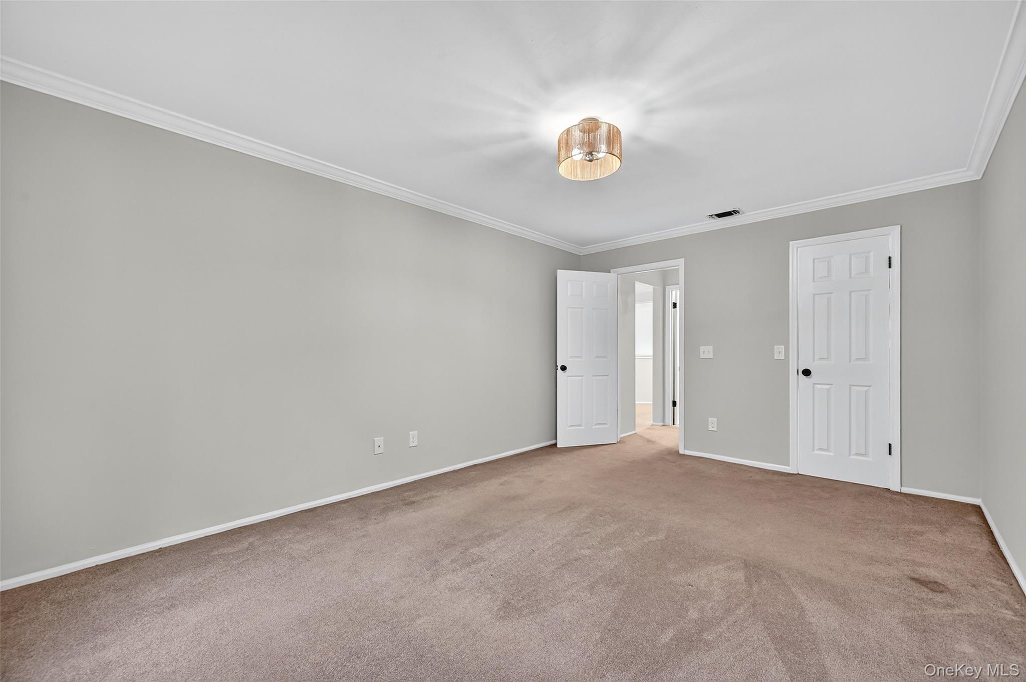 63 The Knolls, Warwick, NY 10990