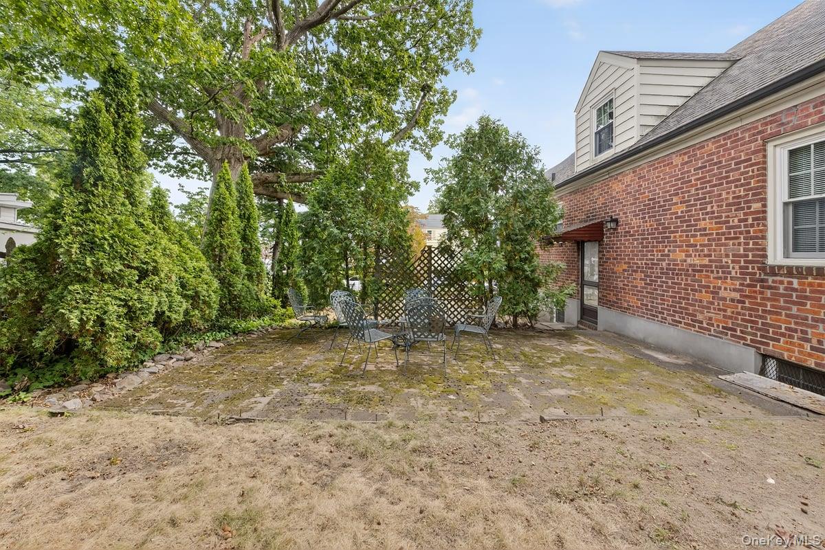 48 Glen Road, Yonkers, NY 10704