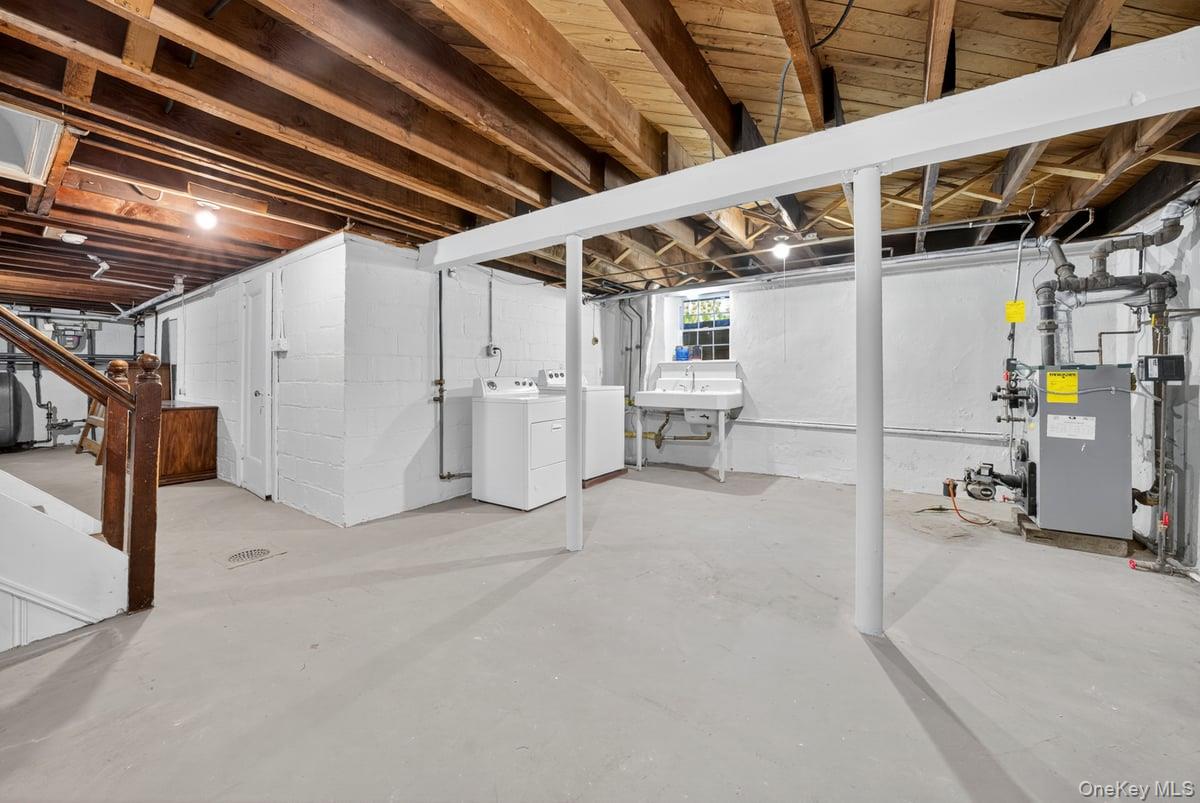 48 Glen Road, Yonkers, NY 10704