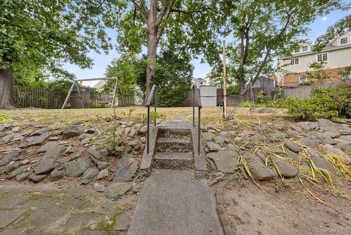 48 Glen Road, Yonkers, NY 10704