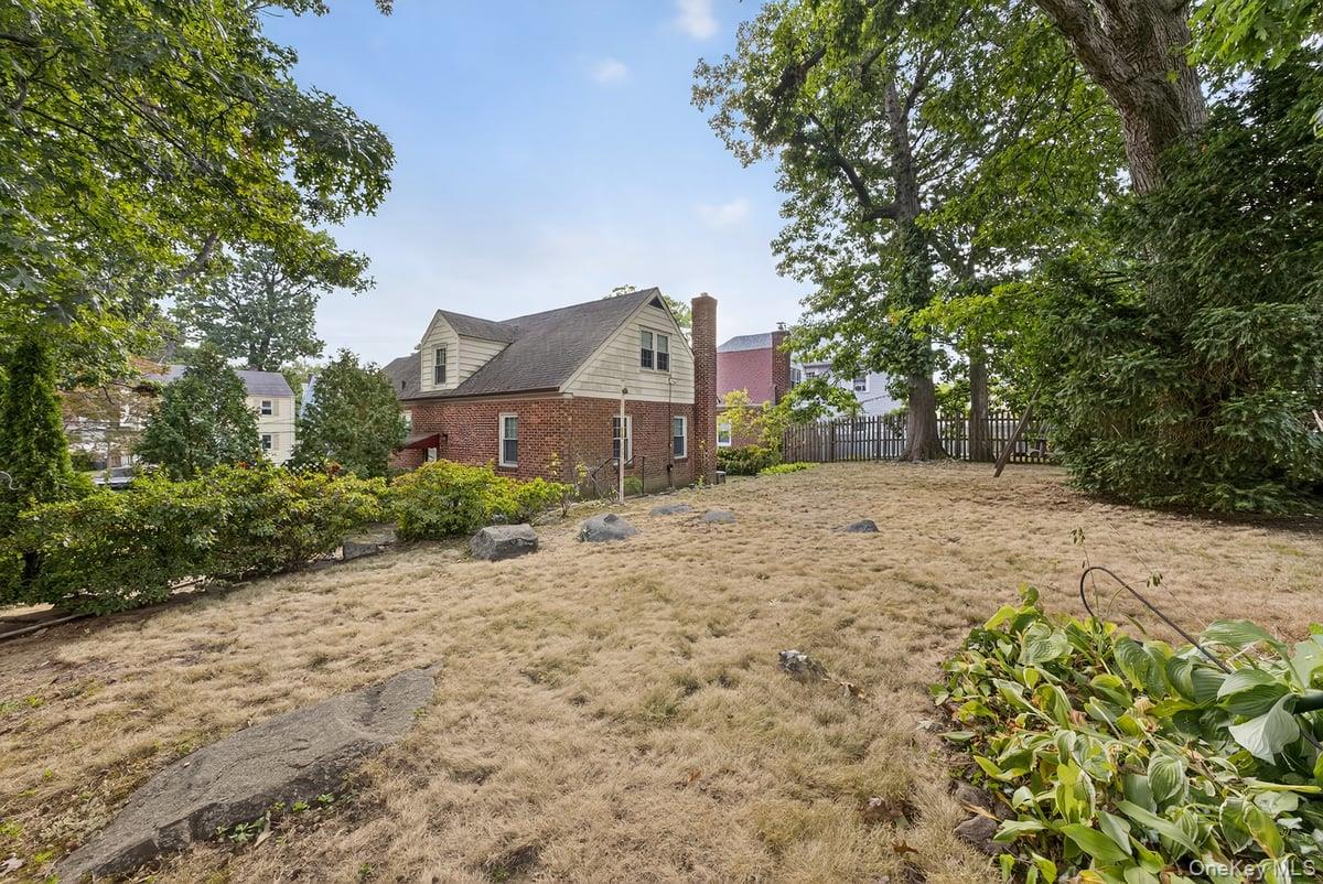 48 Glen Road, Yonkers, NY 10704
