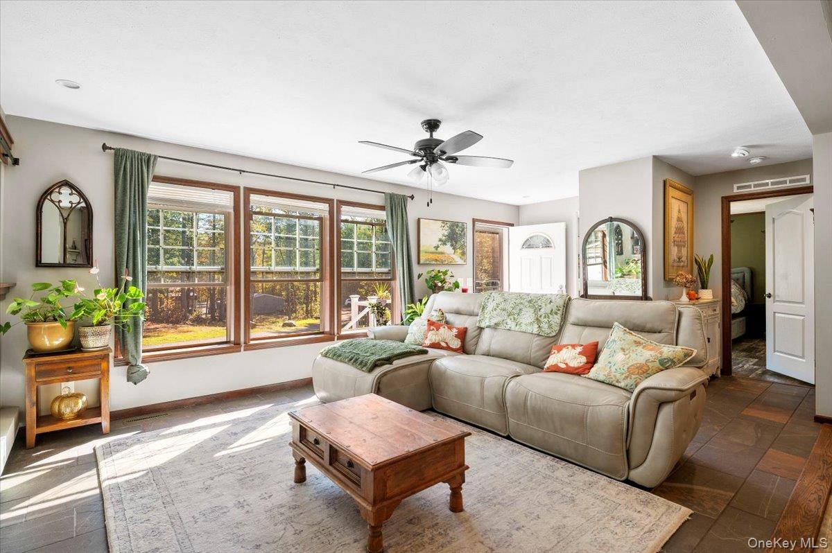 110 Silver Spur Road W, Cairo, NY 12413