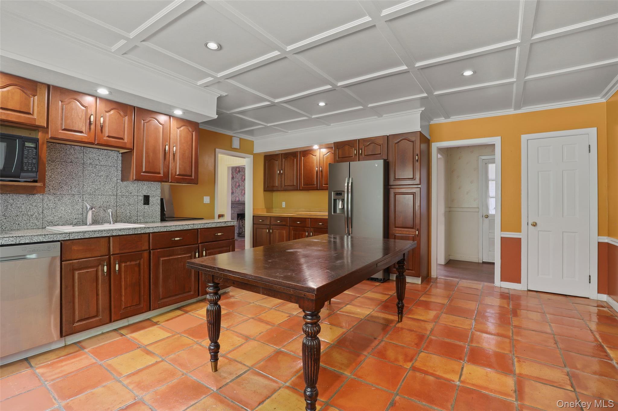 39 Mustato Road, Katonah, NY 10536