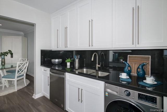 21 Brentwood Road # 12, Bay Shore, NY 11706