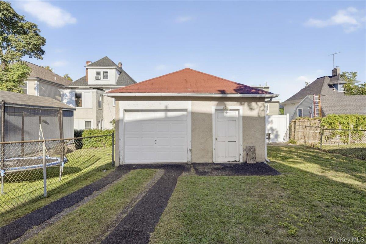 629 S 7th Avenue, Mount Vernon, NY 10550