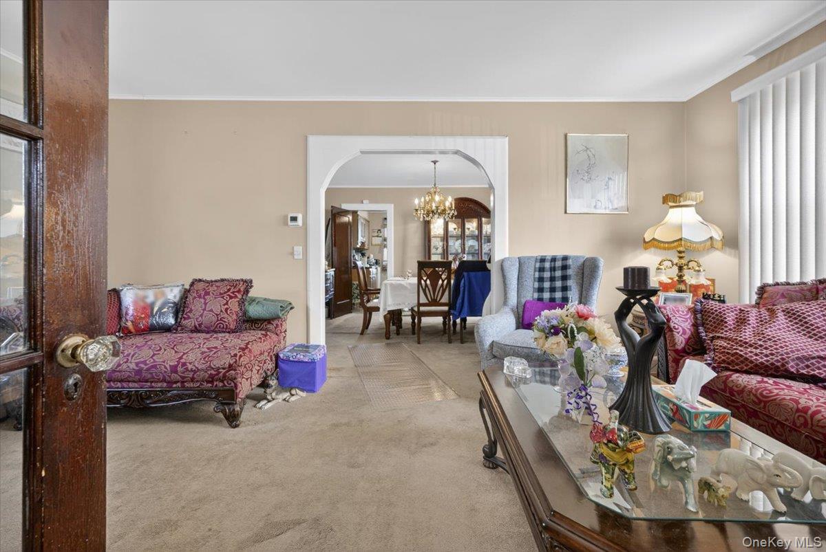 629 S 7th Avenue, Mount Vernon, NY 10550