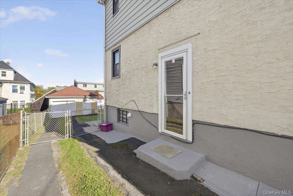 629 S 7th Avenue, Mount Vernon, NY 10550