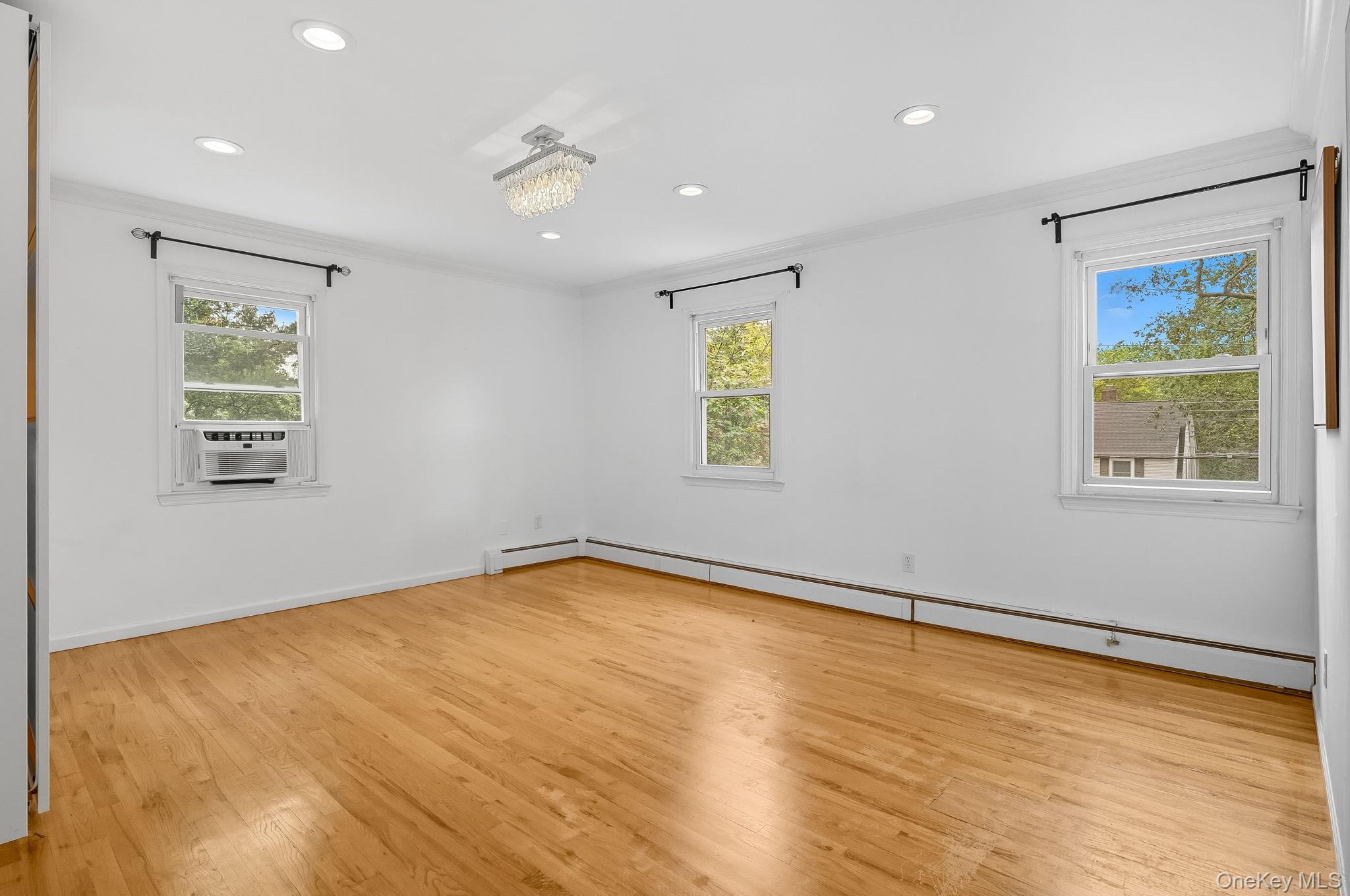 105 Sprague Road, Scarsdale, NY 10583