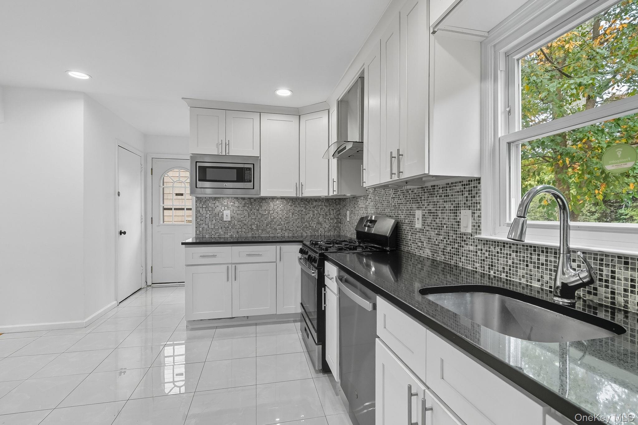 105 Sprague Road, Scarsdale, NY 10583