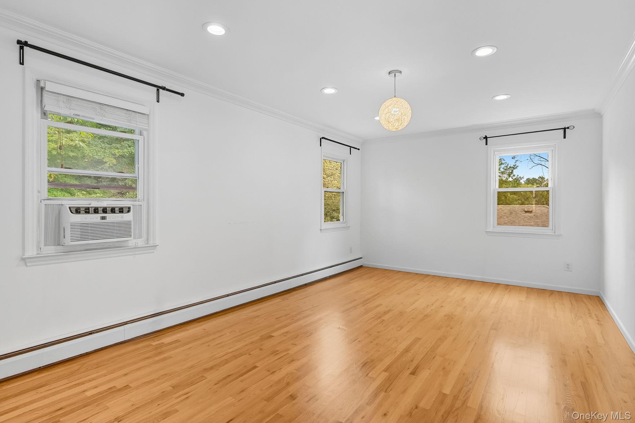 105 Sprague Road, Scarsdale, NY 10583