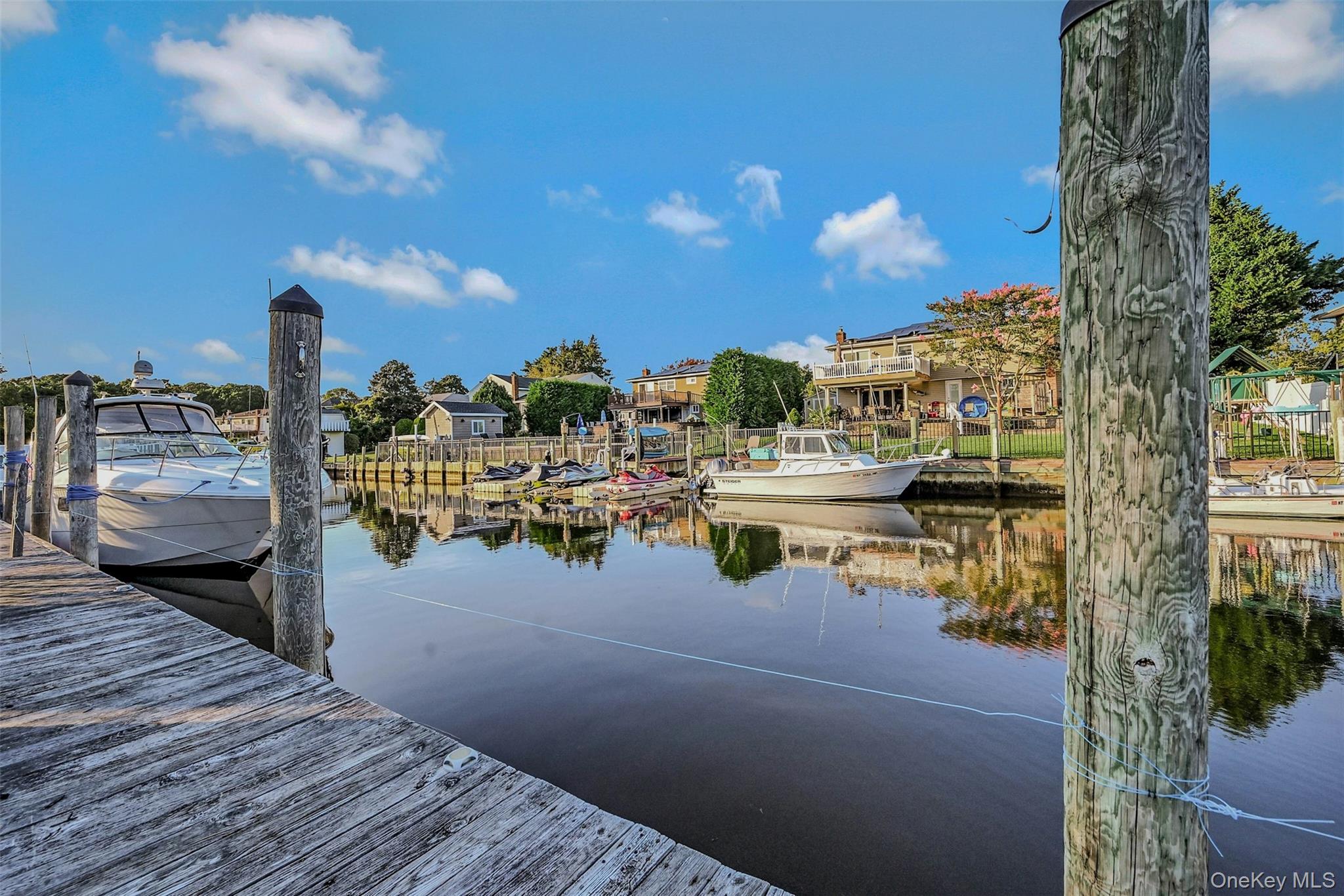 35 Manta Court, Oakdale, NY 11769