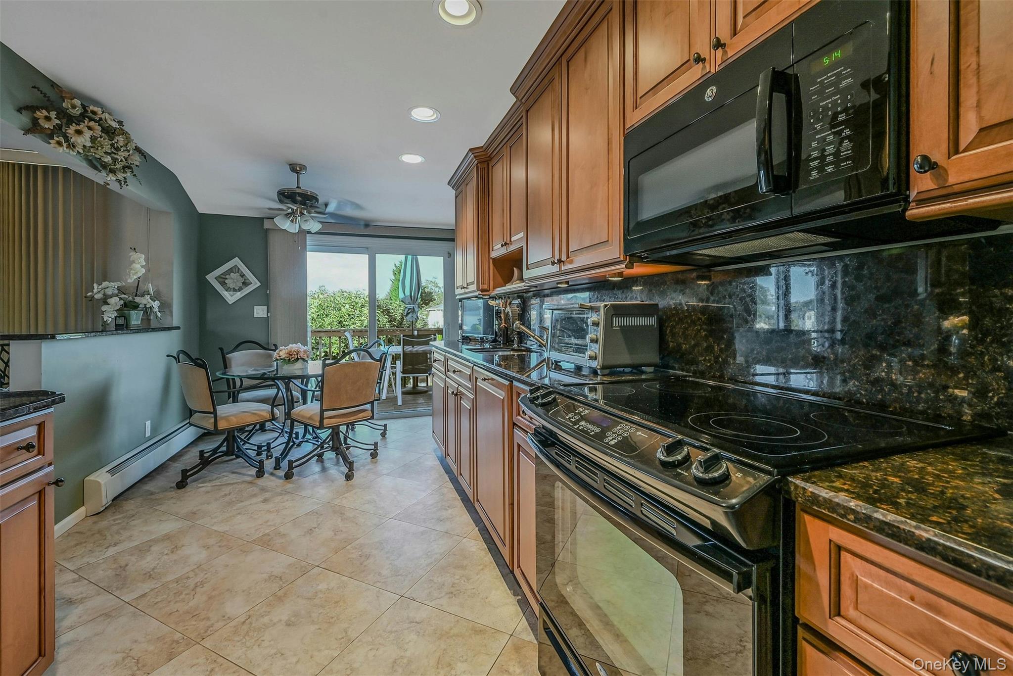 35 Manta Court, Oakdale, NY 11769