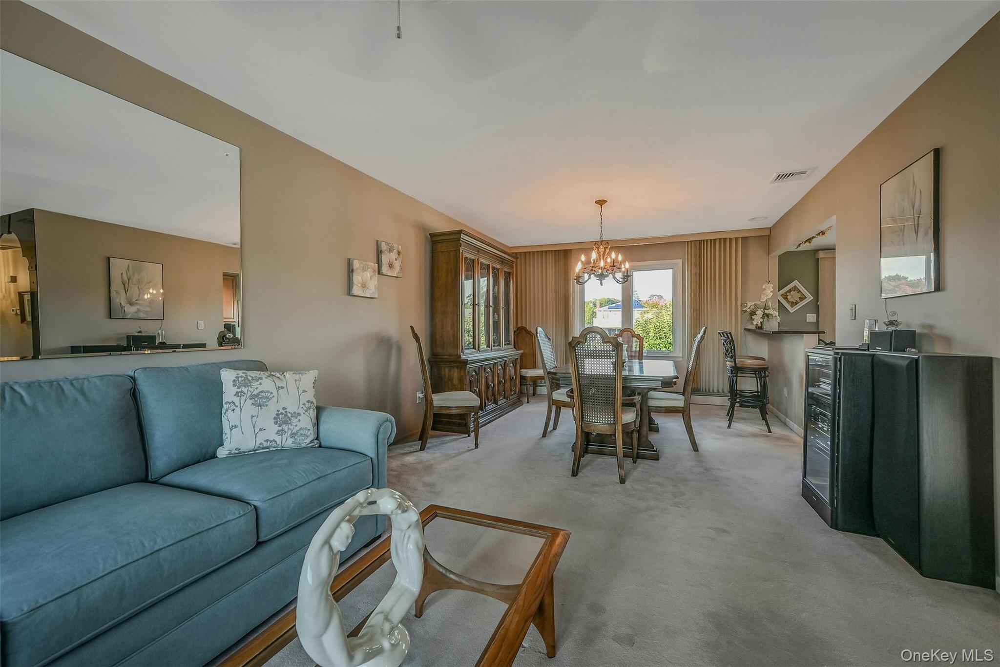 35 Manta Court, Oakdale, NY 11769